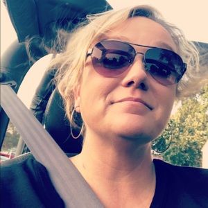 Meet your Posher, Heidi